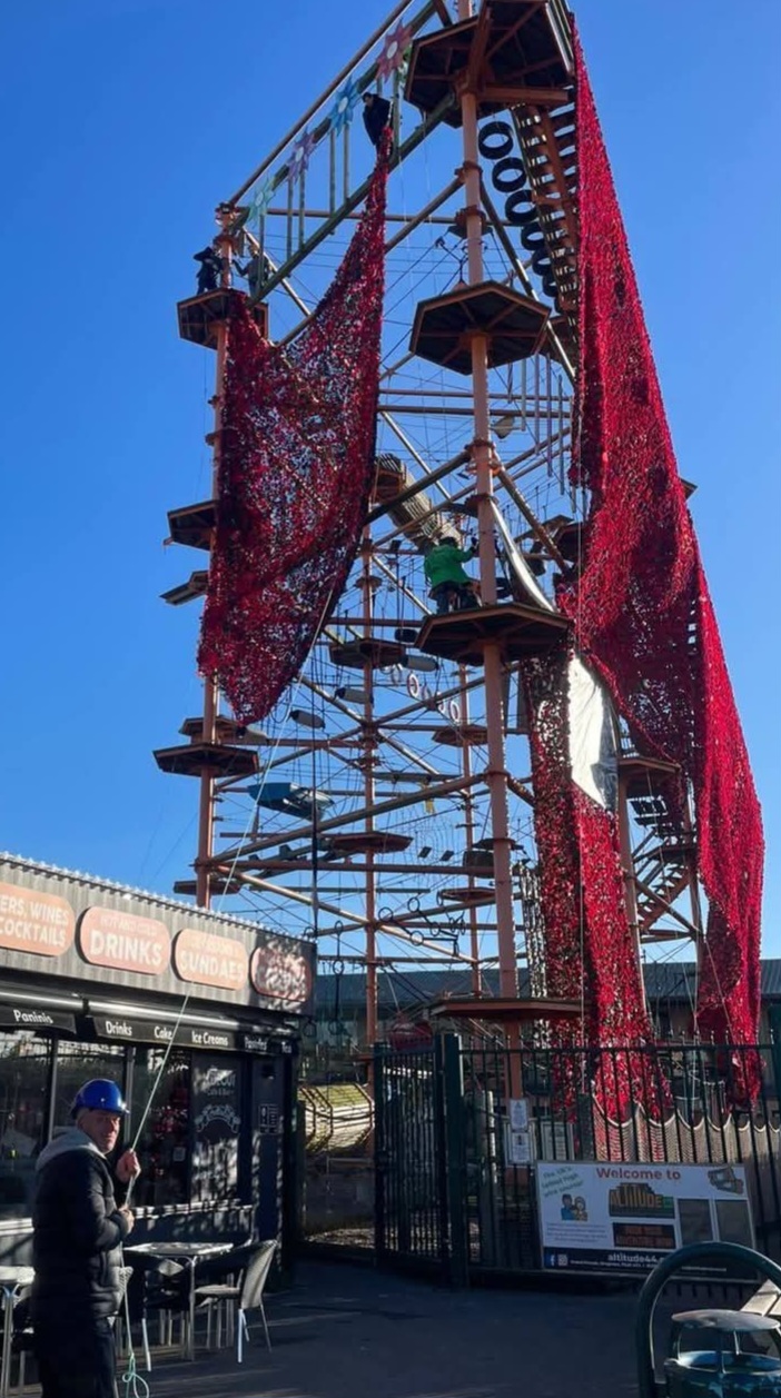 Bob the builder me lol helping out raising the poppy nets in skegs forest fans doing there bit for a great cause heard some great stories this morning about all the people who have been involved